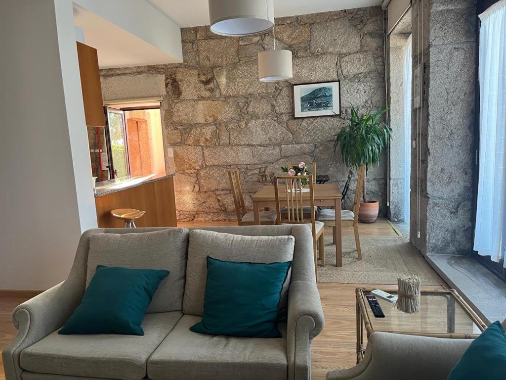 Casas Marias De Portugal - Cerveira Apartment วีลาโนวา เด เซอร์เวย์รา ภายนอก รูปภาพ