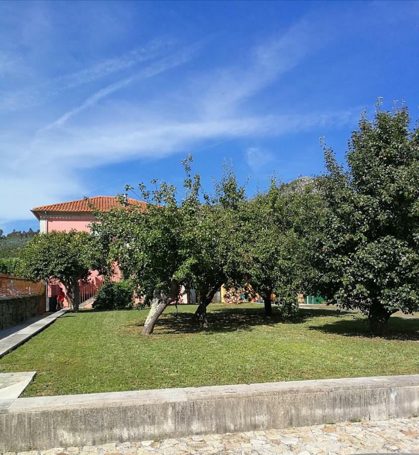 Casas Marias De Portugal - Cerveira Apartment วีลาโนวา เด เซอร์เวย์รา ภายนอก รูปภาพ